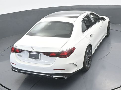 Used 2025 Mercedes-Benz E 350 Sedan image 54
