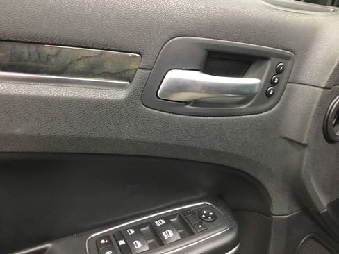 Used 2023 Chrysler 300 Touring L w/ Popular Equipment Group image 7