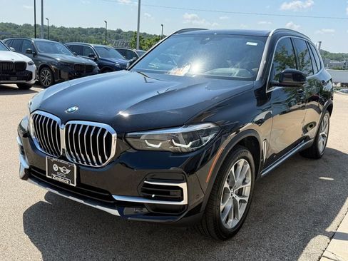 Used 2022 BMW X5 xDrive40i w/ Luxury Seating Package AWD/4WD image 8