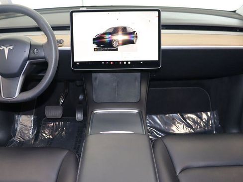 Used 2022 Tesla Model Y Long Range AWD/4WD image 29