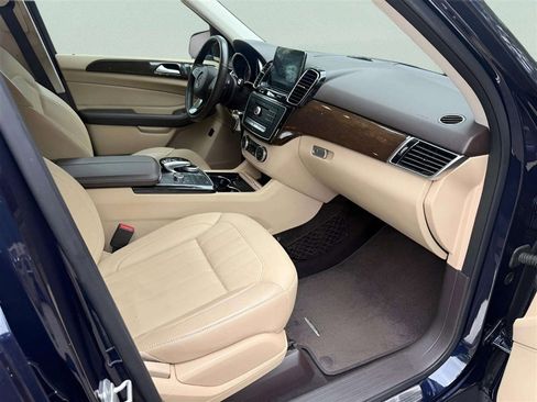 Used 2018 Mercedes-Benz GLE 350 4MATIC image 19