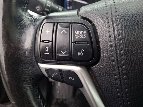 Used 2019 Toyota Highlander Limited Platinum image 25