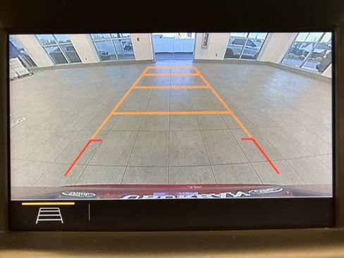 Used 2020 GMC Terrain SLT w/ Preferred Package image 26