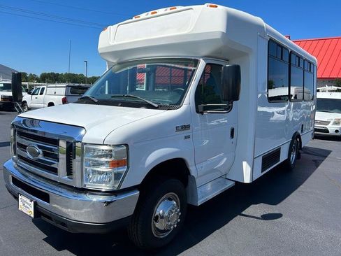 Used 2015 Ford E-350 and Econoline 350 Super Duty image 4