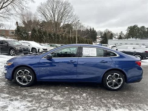 Used 2023 Chevrolet Malibu LT image 2