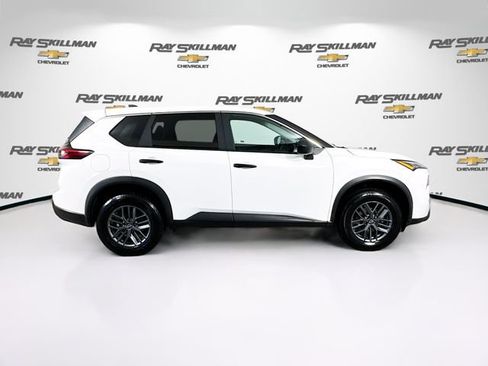 Used 2024 Nissan Rogue S FWD image 8