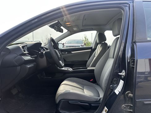 Used 2017 Honda Civic EX image 8