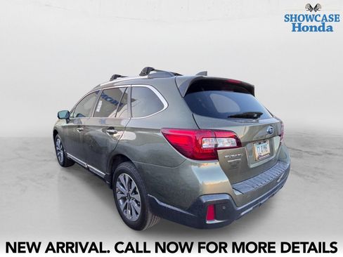Used 2019 Subaru Outback 2.5i Touring AWD/4WD image 4