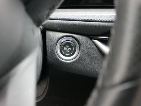 Certified 2024 Cadillac XT4 Sport FWD image 18