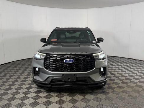 Used 2025 Ford Explorer ST-Line AWD/4WD image 11
