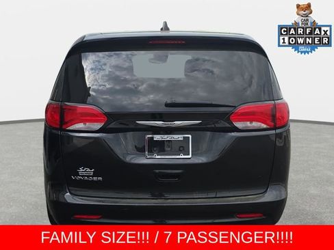 Used 2023 Chrysler Voyager LX FWD image 6