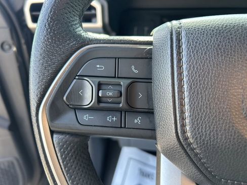 Used 2024 Toyota Tacoma SR5 w/ SR5 Upgrade Package AWD/4WD image 7