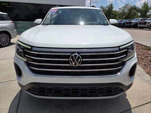 Used 2024 Volkswagen Atlas SE FWD image 3