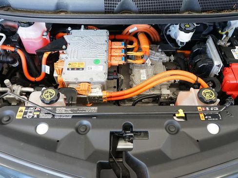 Used 2018 Chevrolet Bolt Premier w/ Driver Confidence II Package FWD image 47