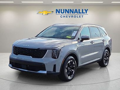 Used 2025 Kia Sorento S