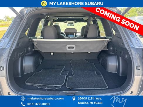 Used 2025 Subaru Forester Premium AWD/4WD image 13