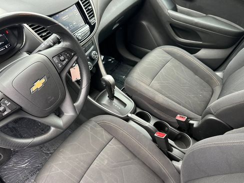 Used 2020 Chevrolet Trax LT image 10