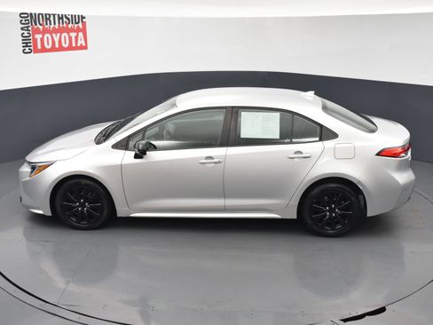 Used 2023 Toyota Corolla LE FWD image 17
