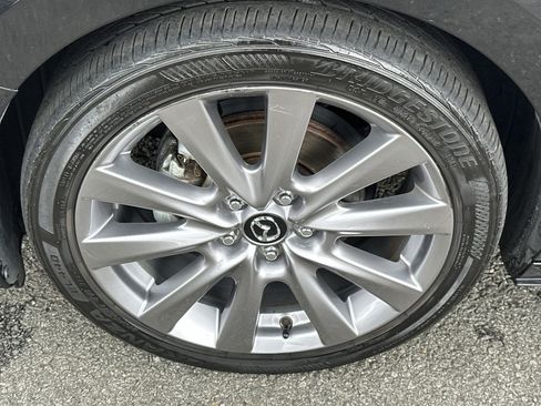 Used 2023 MAZDA MAZDA3 s FWD image 13