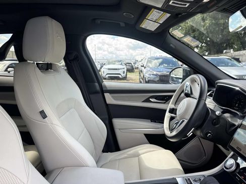 Used 2026 Jaguar F-PACE R-Dynamic S AWD/4WD image 11