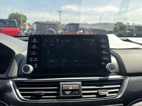Used 2020 Honda Accord Sport image 16