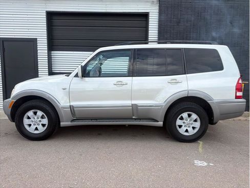 Used 2004 Mitsubishi Montero Limited AWD/4WD image 7