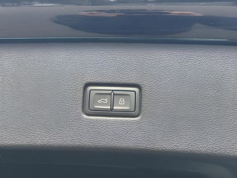 New 2026 Audi Q8 Premium Plus image 11