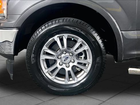 Used 2019 Ford F150 Lariat w/ Equipment Group 501A Mid RWD image 10
