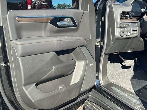 New 2026 Chevrolet Suburban High Country w/ Sun And Tow Package image 11