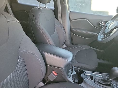 Used 2020 Jeep Cherokee Latitude image 43