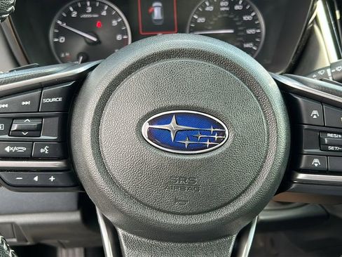 Used 2023 Subaru Outback Premium image 12