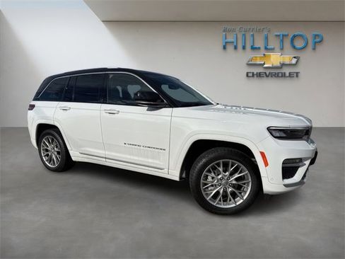 Used 2022 Jeep Grand Cherokee Summit w/ Luxury Tech Group V image 2