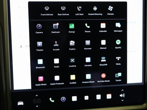 Used 2020 Tesla Model S Long Range Plus image 28