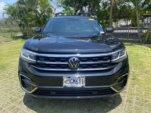 Used 2021 Volkswagen Atlas Cross Sport SE w/ Panoramic Sunroof Package AWD/4WD image 2
