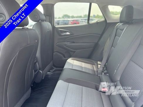 New 2025 Chevrolet Trax LT w/ Driver Confidence Package image 23
