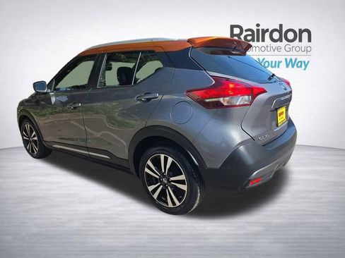 Used 2019 Nissan Kicks SR w/ SR Premium Package FWD image 5