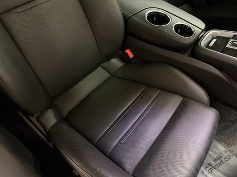 Used 2023 Porsche Panamera 4 Platinum Edition AWD/4WD image 89