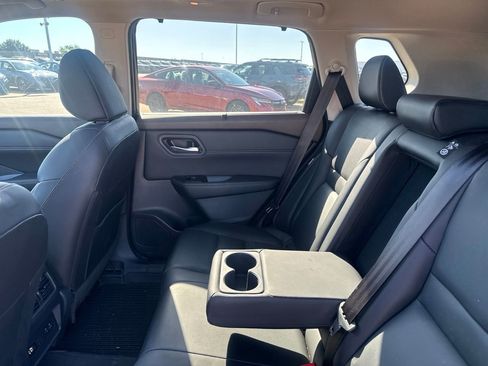 Certified 2023 Nissan Rogue SL w/ SL Premium Package FWD image 32
