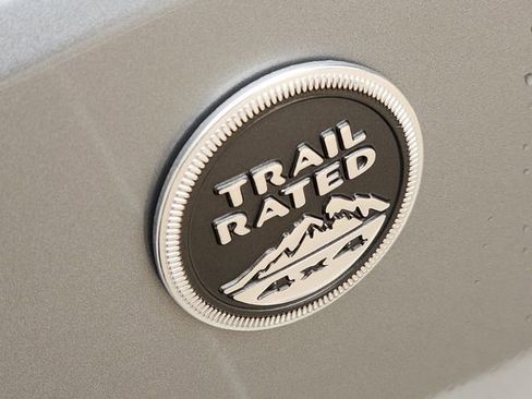 Used 2014 Jeep Wrangler Unlimited Sahara w/ Connectivity Group AWD/4WD image 13