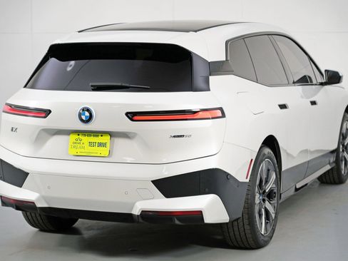 Used 2024 BMW iX xDrive50 w/ Premium Package image 57