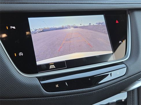 New 2025 Cadillac XT6 Luxury image 26