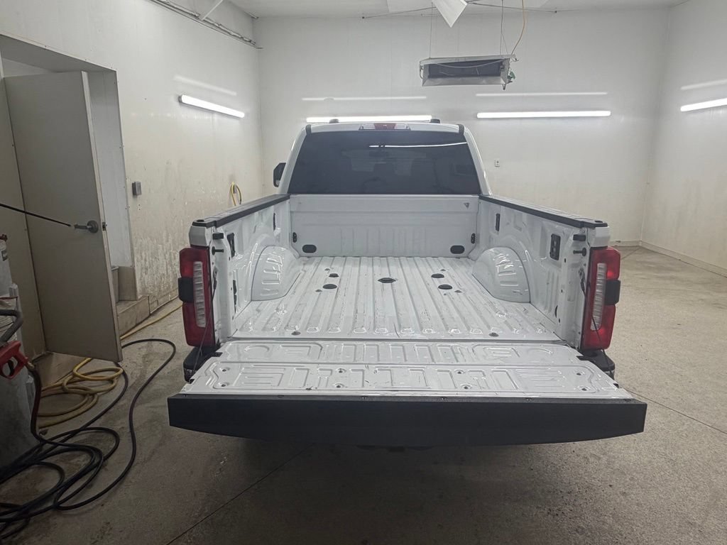 Used 2025 Ford F250 Lariat AWD/4WD image 6