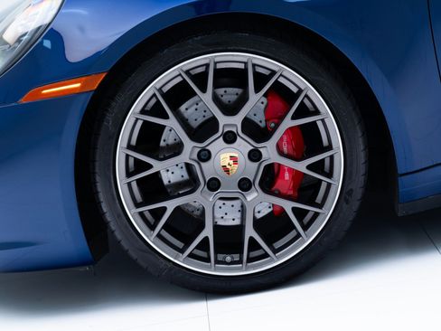 Used 2020 Porsche 911 Carrera 4S image 14