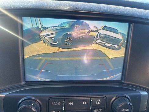 Used 2018 Chevrolet Silverado 1500 LT w/ Texas Edition image 21