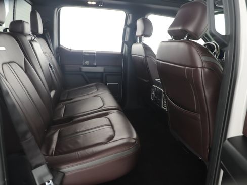 Used 2017 Ford F150 Platinum w/ Equipment Group 701A Luxury image 27