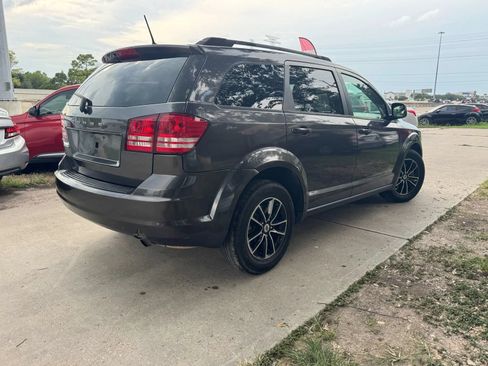 Used 2018 Dodge Journey SE w/ Popular Equipment Group FWD image 6