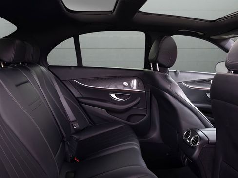 Used 2020 Mercedes-Benz E 350 Sedan image 68