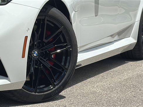 New 2026 BMW M5 w/ Carbon Package image 3