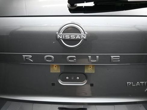 Used 2026 Nissan Rogue Platinum w/ Platinum Premium Package AWD/4WD image 14