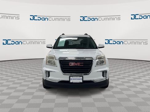Used 2017 GMC Terrain SLE w/ Convenience Package image 3